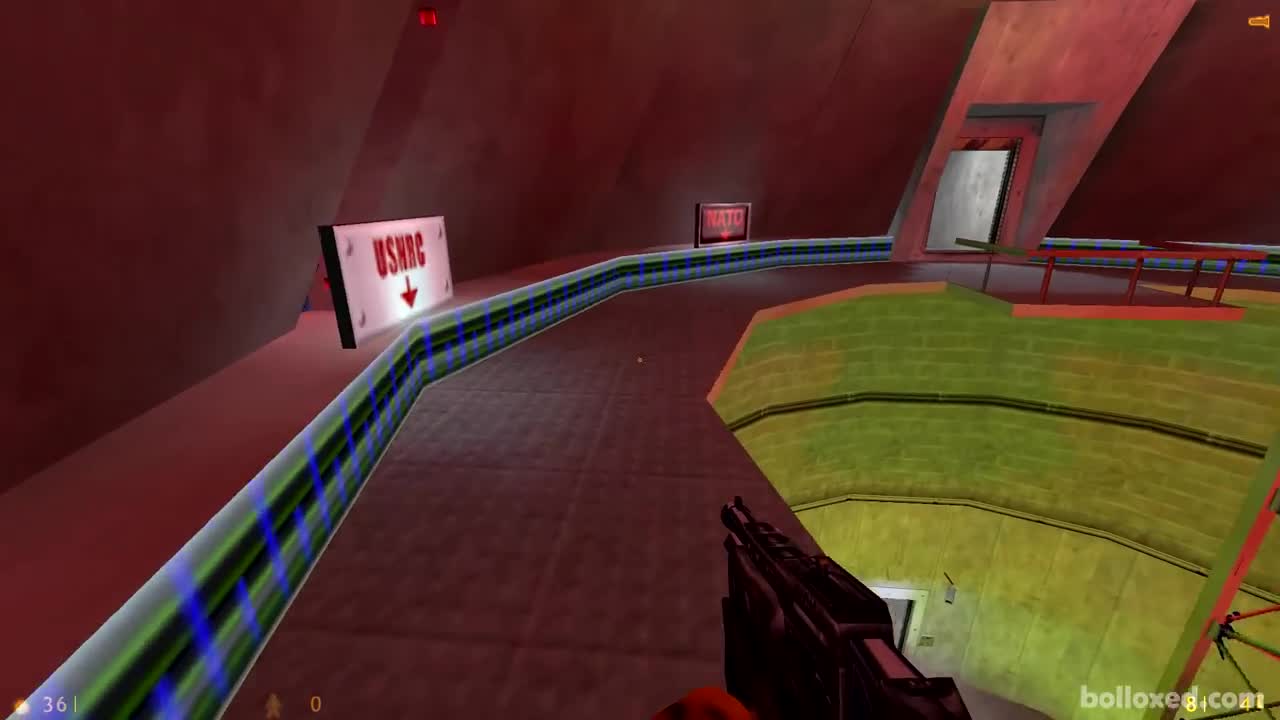 Half-Life: Uplink  Play game online!